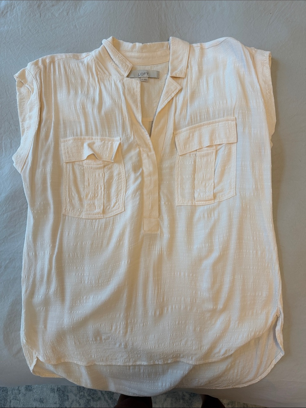 LOFT Cream Sleeveless Split-Neck Pocket Top